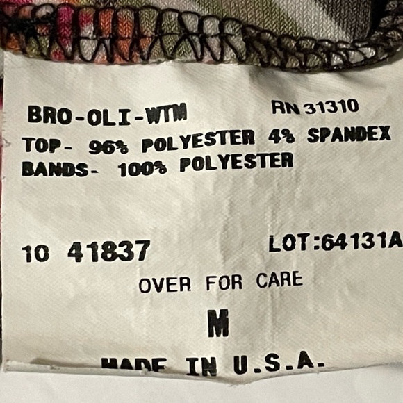 BOHO style shell with detailed neckline. - Picture 6 of 7